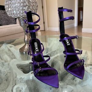 Authentic NIB Versace Pin-Point Leather Sandal Women's